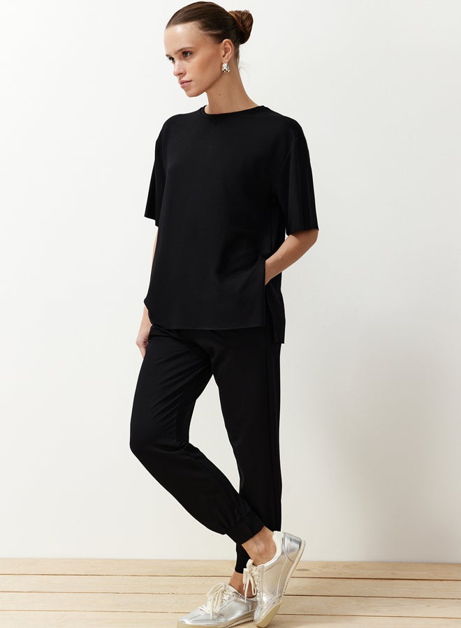 trendyol Black Crew Neck Short Sleeve Basic Jogger Knitted Blouse Pants Top-Bottom Set TWOSS24AU00120  - Image 1