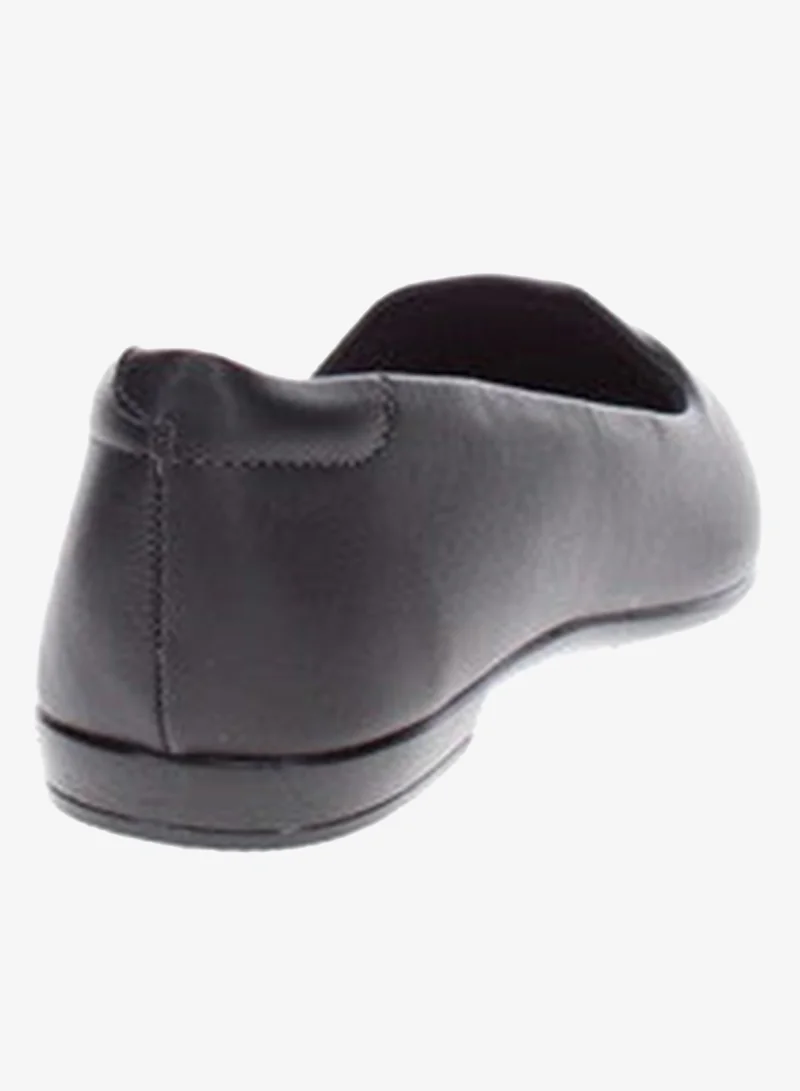 Beira Rio Black Flat Shoes for Women – Comfortable, Stylish & Everyday Essential Footwear for Women | Best Price UAE