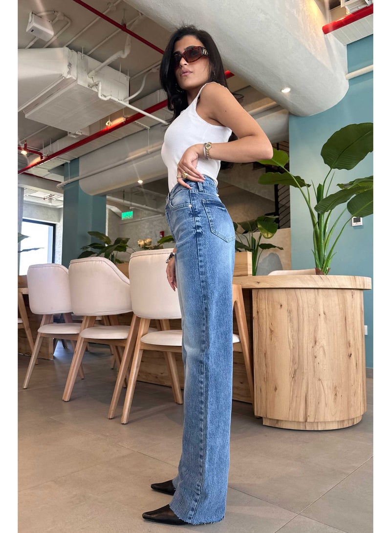 CIZARO Ultra Comfort | Straight-Leg - High-Waist Raw Hem Medium Washed Blue Jeans - Image 3
