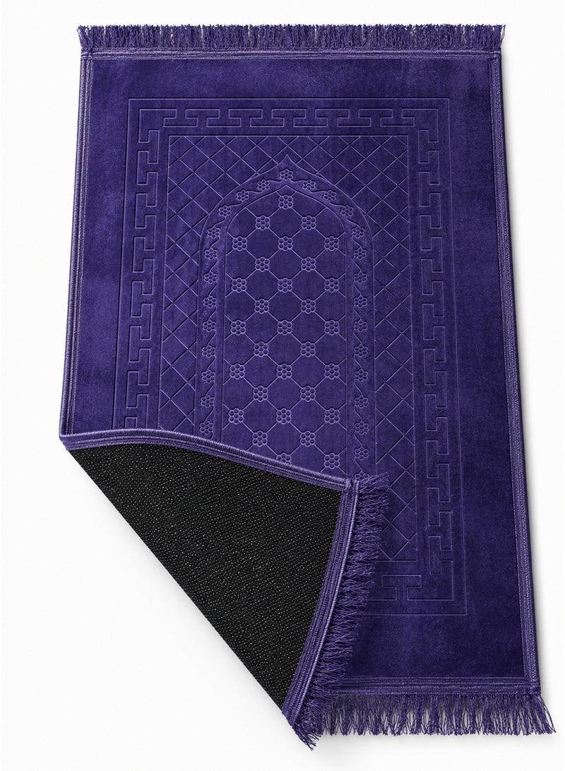 Tala Luxury Velvet Prayer Rug with Embossed Patterns | Elegant Islamic Design | Embroidered Edges | Size 80×120 cm | Soft Comfortable Texture for Prayer - Image 4