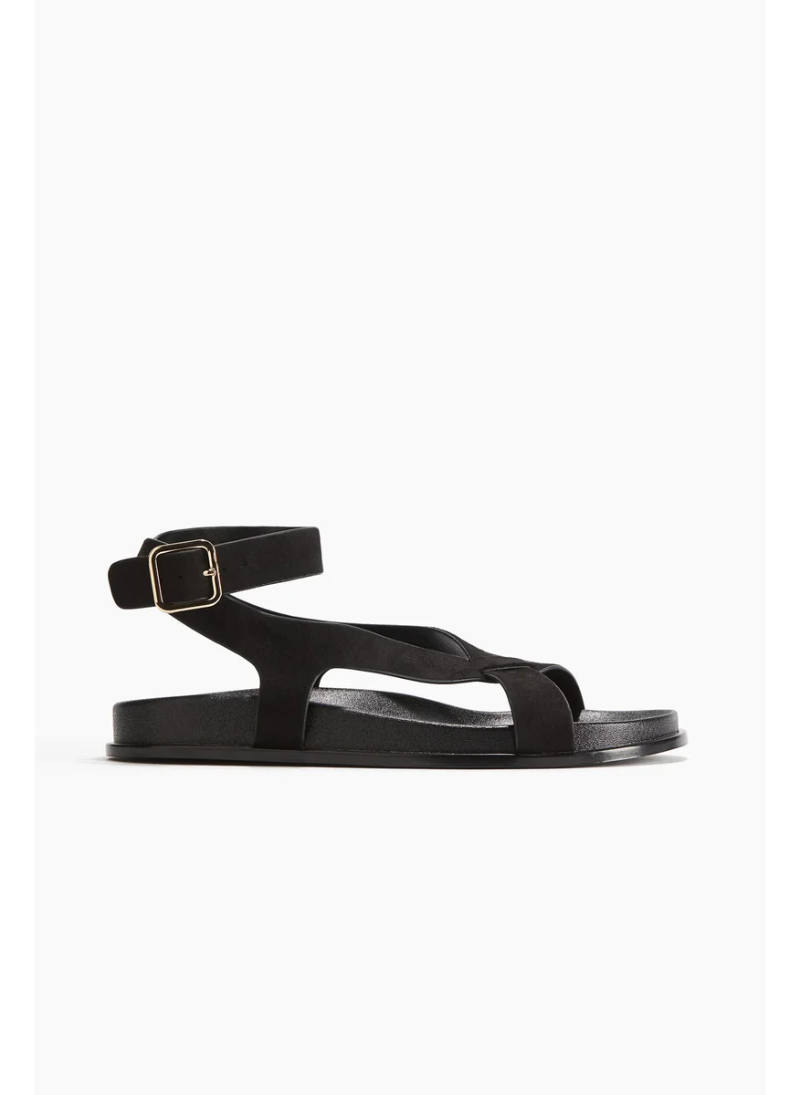 اتش اند ام Sandals