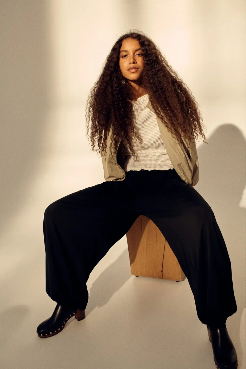 اتش اند ام بنطلون جيرسيه بقصة بالون