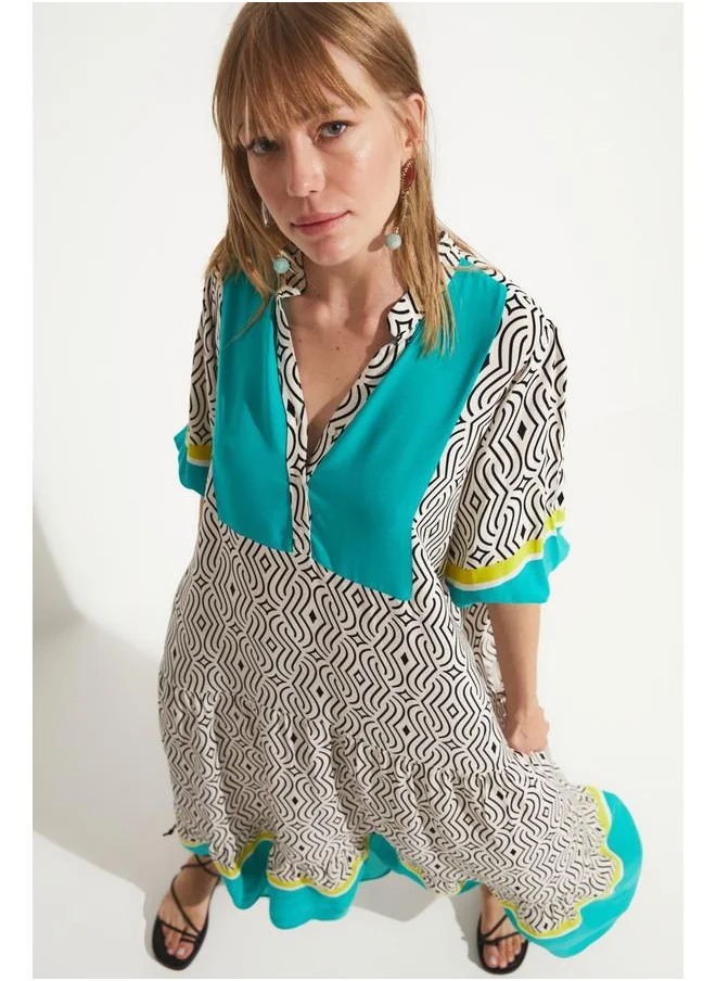 جون June Women's Patterned Relaxed Fit V-Neck Maxi Dress