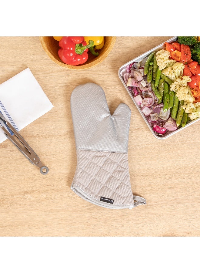 Restaurantware 15 x 7 Inch Oven Mitt, 1 Heat-Resistant Oven Mitten - Ergonomic Grip, Professional Grade, Silver Fiberglass Kitchen Mitten, For Handling Hot Trays, Dishes, Pots, or Pans, Durable  - Image 3