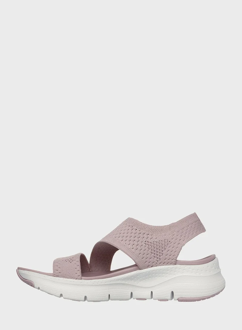 SKECHERS Arch Fit