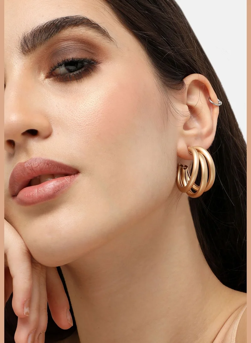 SOHI Gold Plated Designer casual Stud For Women
