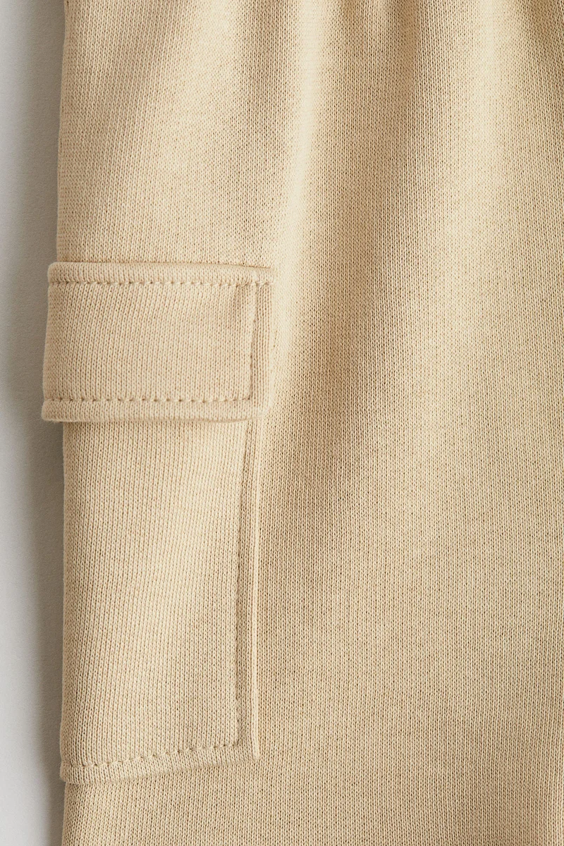 H&M Sweatshirt cargo shorts