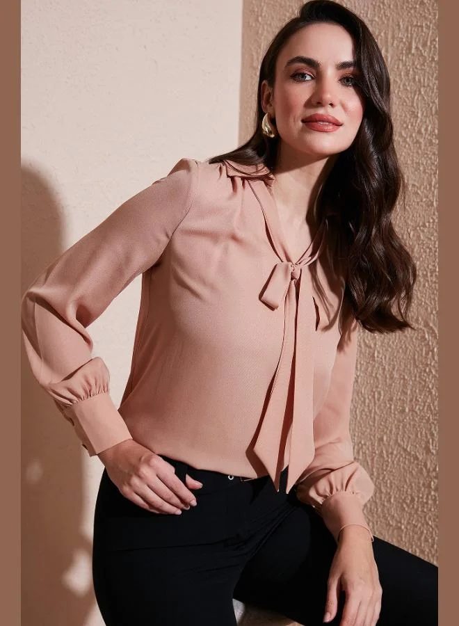 ليلا بلوزة شيفون بياقة على شكل حرف  وتفاصيل ربطة عنق للنساء