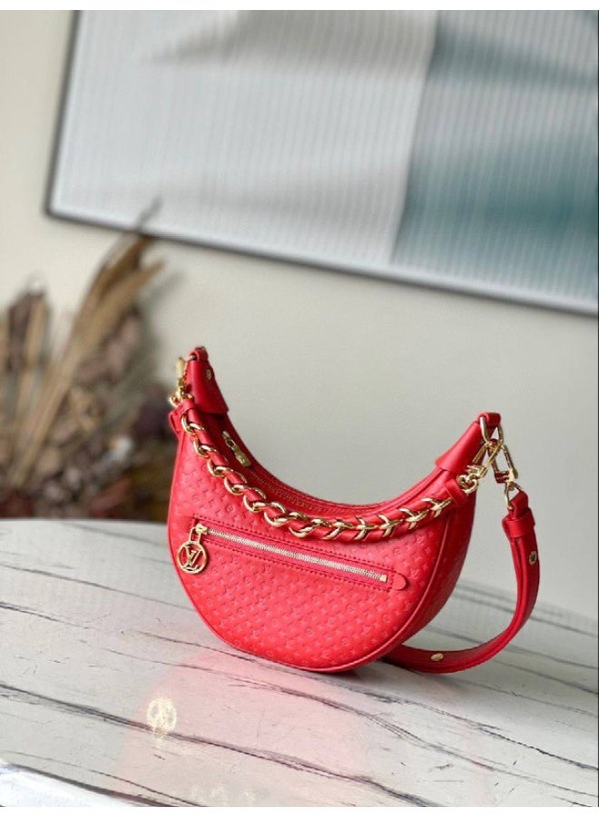 لويس فويتون حقيبة كتف صغيرة حمراء منقوشة من لويس فويتون - تفاصيل سلسلة ذهبية - Image 3