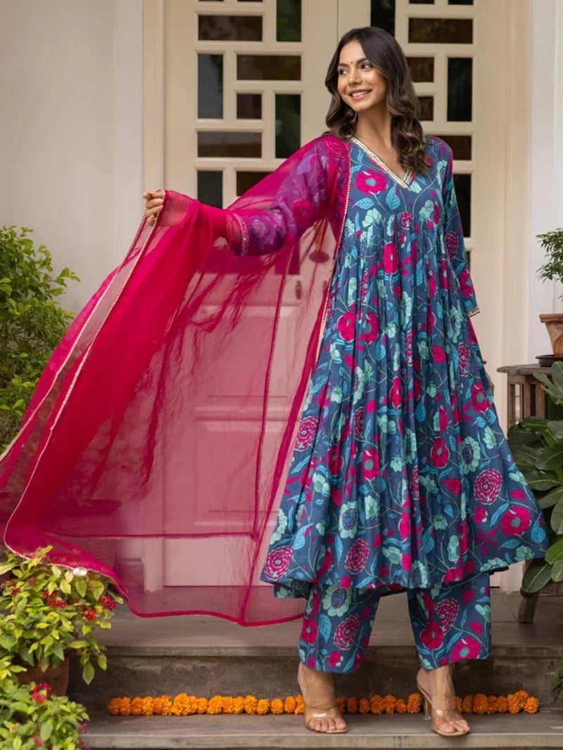 Tee Projekt Women's Cotton Blend V-Neck Anarkali Kurta Pant with Dupatta Set - Image 2