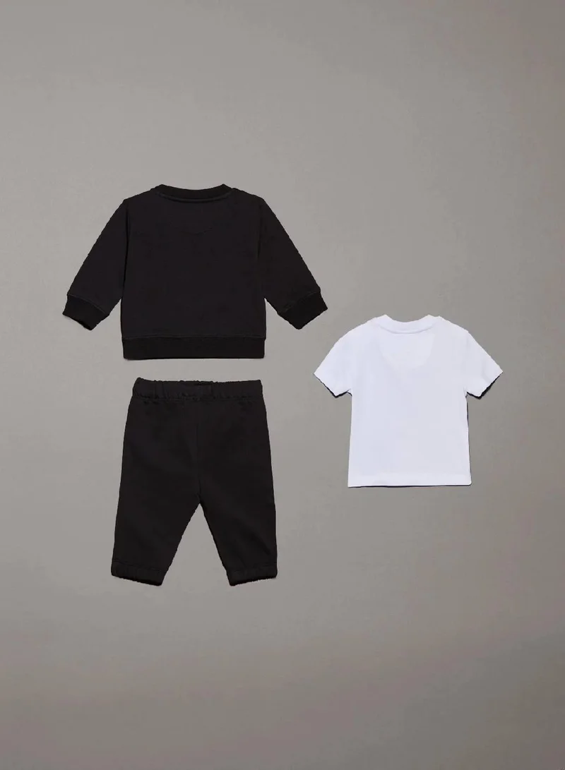 Calvin Klein Jeans  Newborn Starter Giftpack  | Best Price UAE