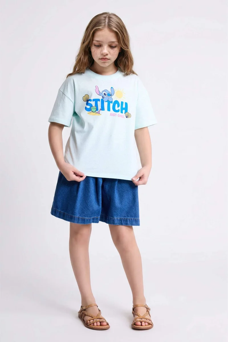 ديفاكتو Girl Relax Fit Lilo &amp; Stitch Licensed Short Sleeve T-Shirt