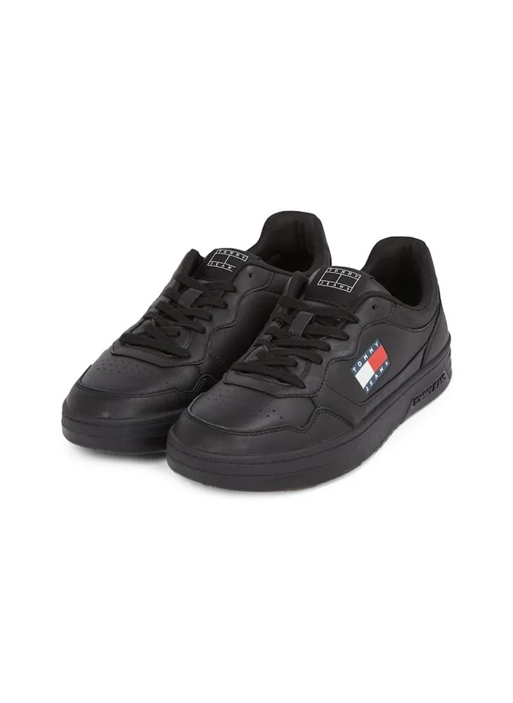 تومي جينز Essential Leather Low Trainers