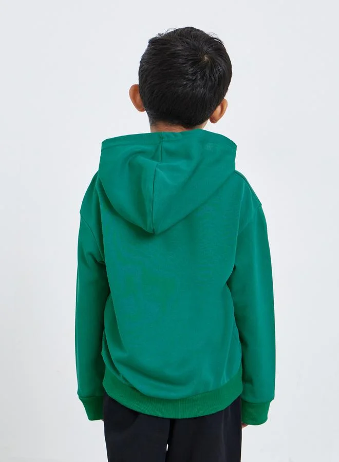 Styli Styli Boys Dark Green Relaxed Fit Hoodie with Front Pocket