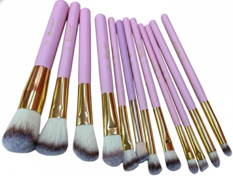 12 Piece Travel Makeup Brush Set, Perfect for Use with (Concealer, Powder, Foundation, Blush) Make Up Your Beauty in the Finest Details with this Practical Kit!