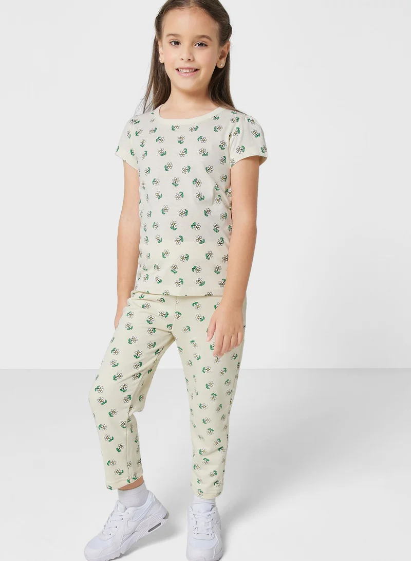 Pinata All Over Printed T-Shirt And Jogger Sets