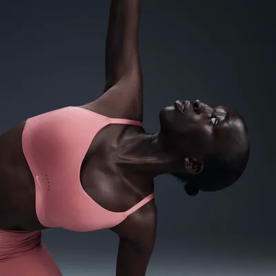 Nike Women's Alate Minimalist Light-Support Convertible Sports Bra