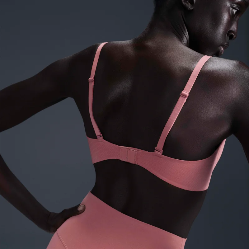 Nike Women's Alate Minimalist Light-Support Convertible Sports Bra