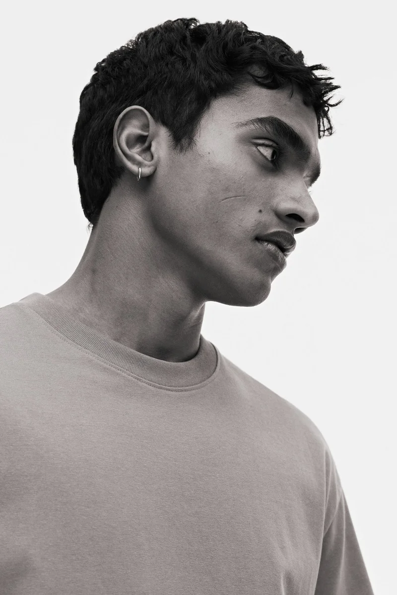 H&M  COOLMAX® Relaxed Fit T-shirt for Men | Best Price UAE