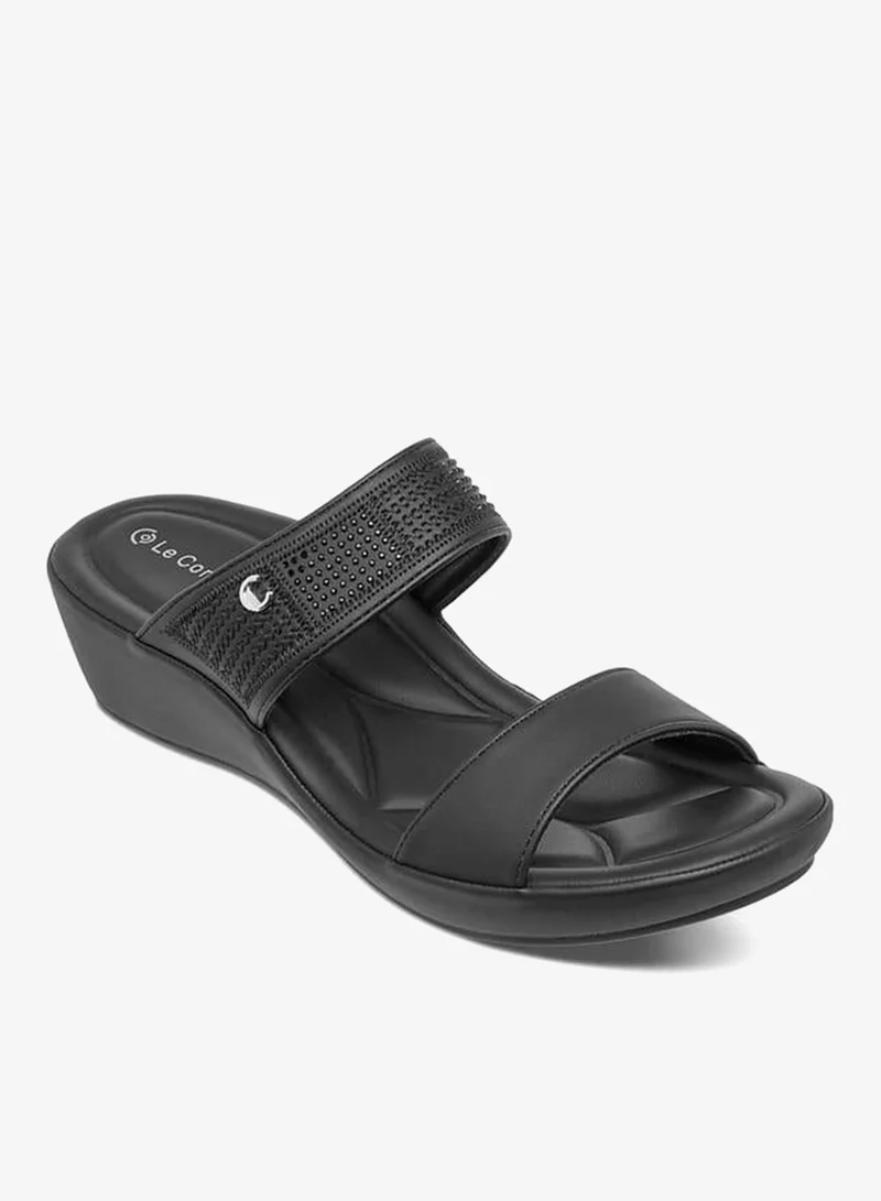 لو كونفورت صنادل نسائية سهلة الارتداء بكعب إسفين مزين