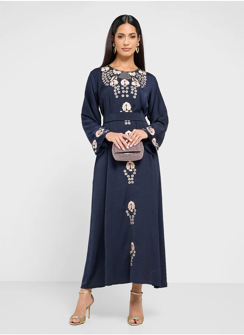 هيا كلوزيت Emroidered Belted Jalabiya