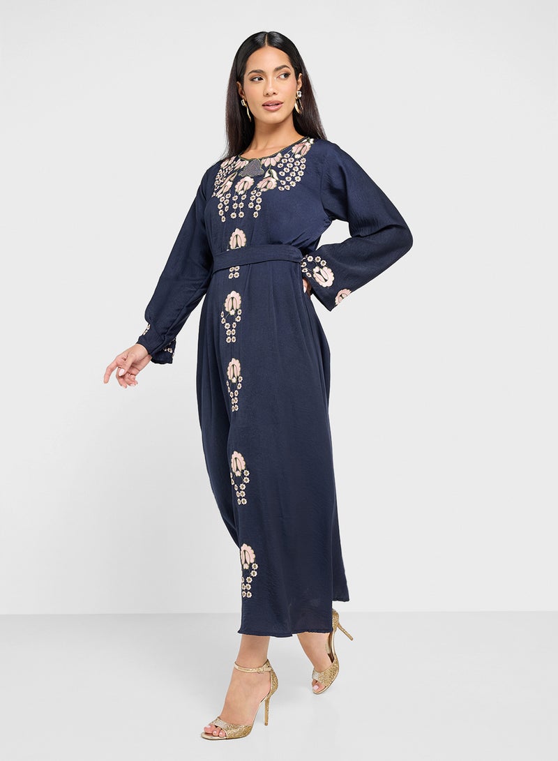 hayas closet Straight Sleeve Crew Neck Embroidered Abaya  - Image 4