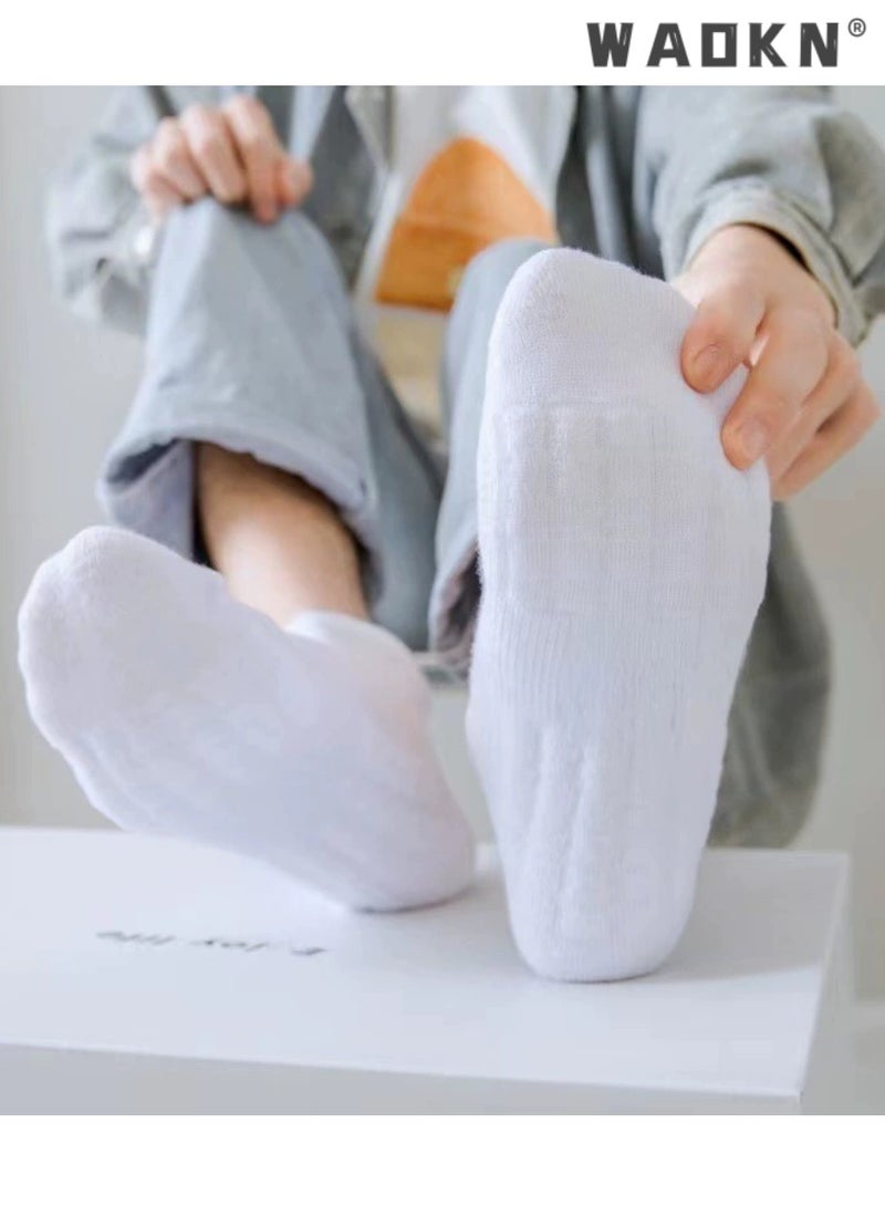 دبليو أيه أو كي أن مجموعة من 5 جوارب رياضية للرجال - قصة منخفضة، مقاومة للعرق، مقاومة للرائحة، مريحة طوال المواسم - مثالية لأنماط الحياة النشطة، جوارب قطنية مرنة مبتكرة، ملابس يومية للجري - جوارب مثالية للرجال - Image 5