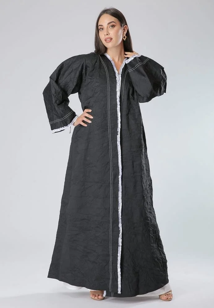 Moistreet Trimmed Lace Abaya