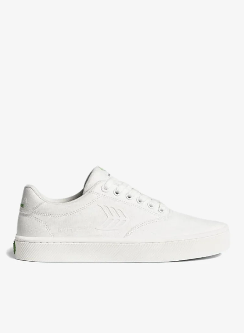 كاريوما نايوكا أوف وايت كانفاس