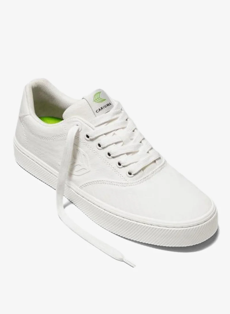 كاريوما نايوكا أوف وايت كانفاس