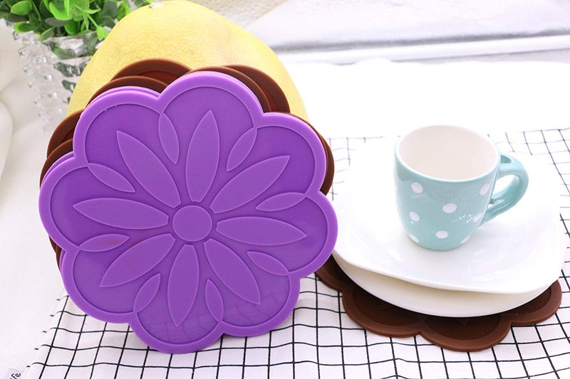 we3 Silicone Pot Holders, Trivet Mat, Jar Opener, Spoon Rest and Kitchen Trivet, Non Slip Flexible, Durable, Heat Resistant Set of 4 18 * 17cm Random Color - Image 5