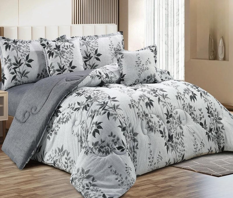 Luxurious duvet set with a classic gray leaf pattern
