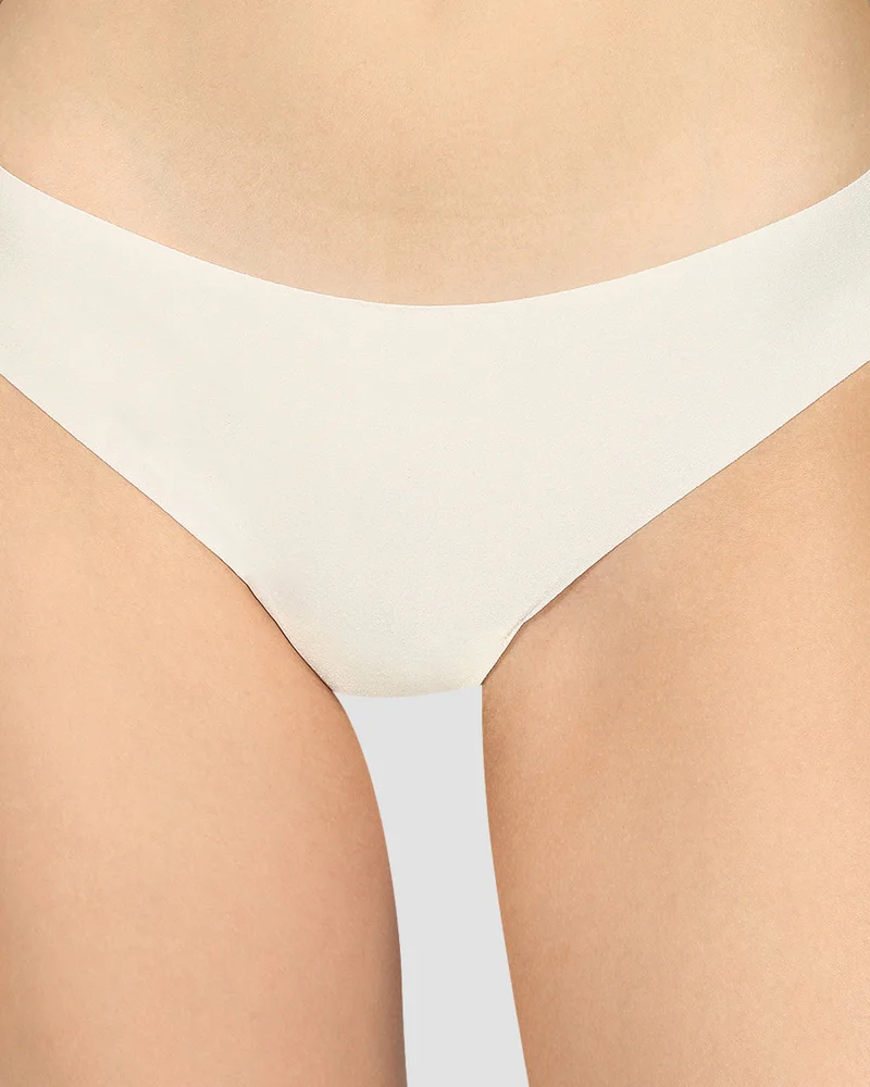 لا سينزا La Senza No Show Thong Panty