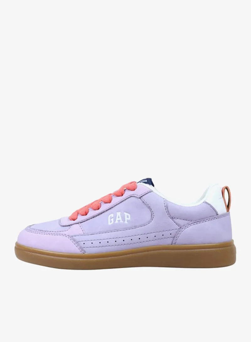 GAP Women's Panelled Sneakers with Contrasting Lace-Up Closure - SEATTLE II