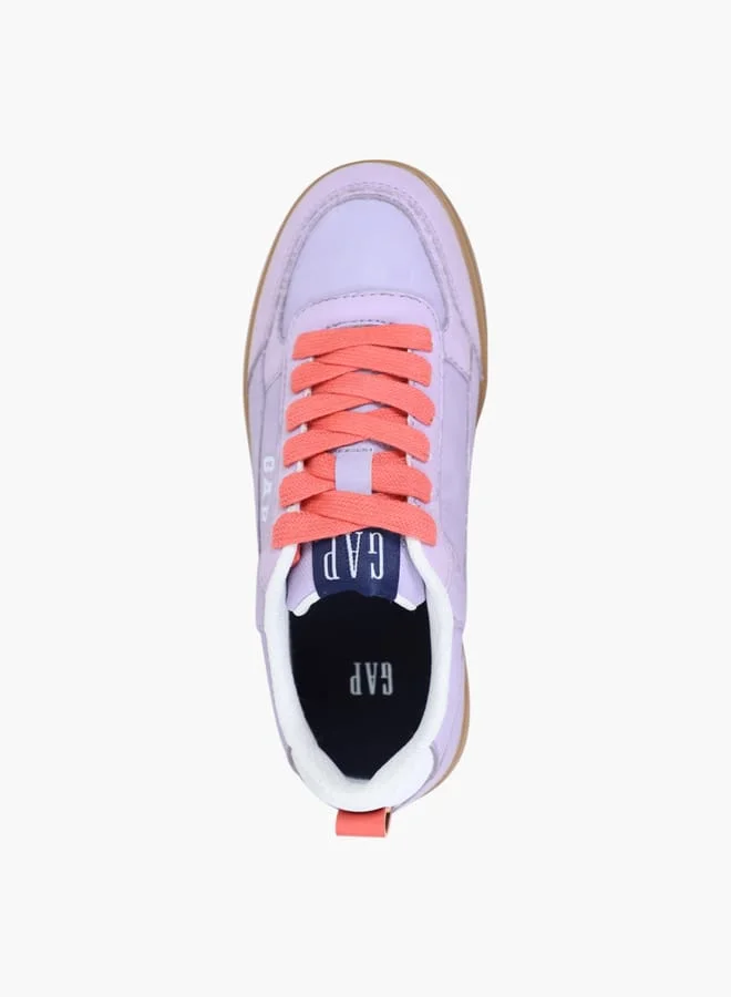 GAP Women's Panelled Sneakers with Contrasting Lace-Up Closure - SEATTLE II