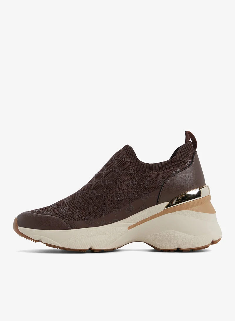 الدو سنيكرز إيتوناد برباط عالي