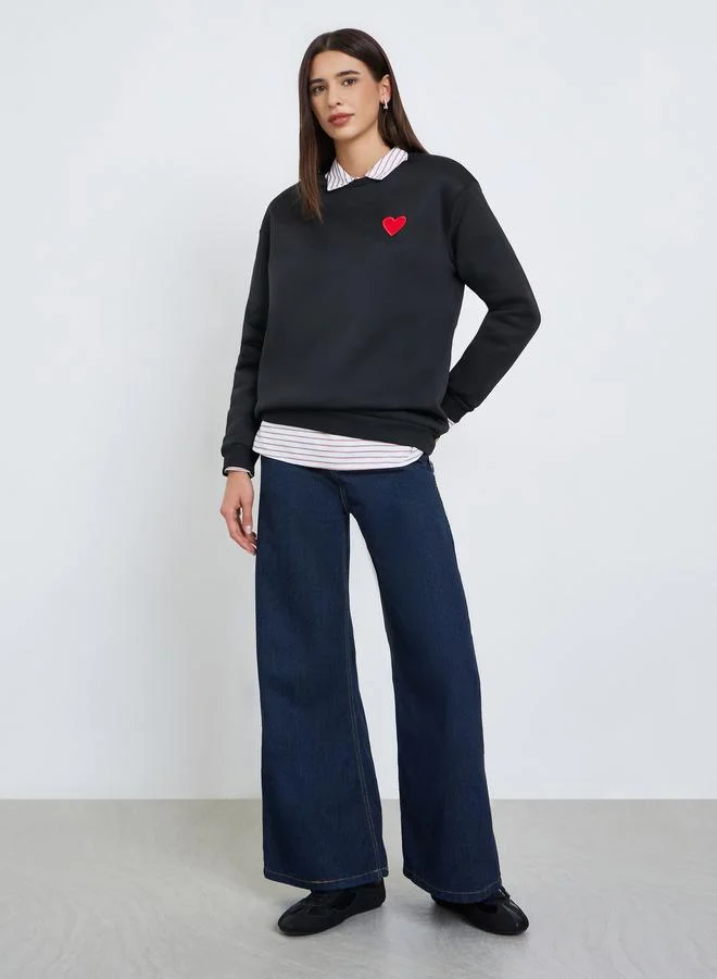 تايك تو سويت شيرت برقعة قلب