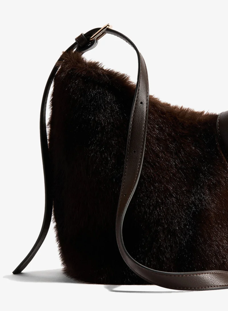 اتش اند ام حقيبة كروس