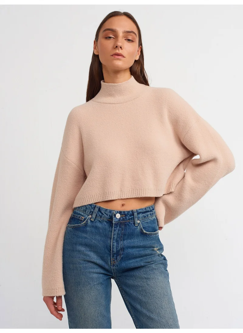 Dilvin 10483 Soft Textured Stand-up Collar Crop Sweater-Beige