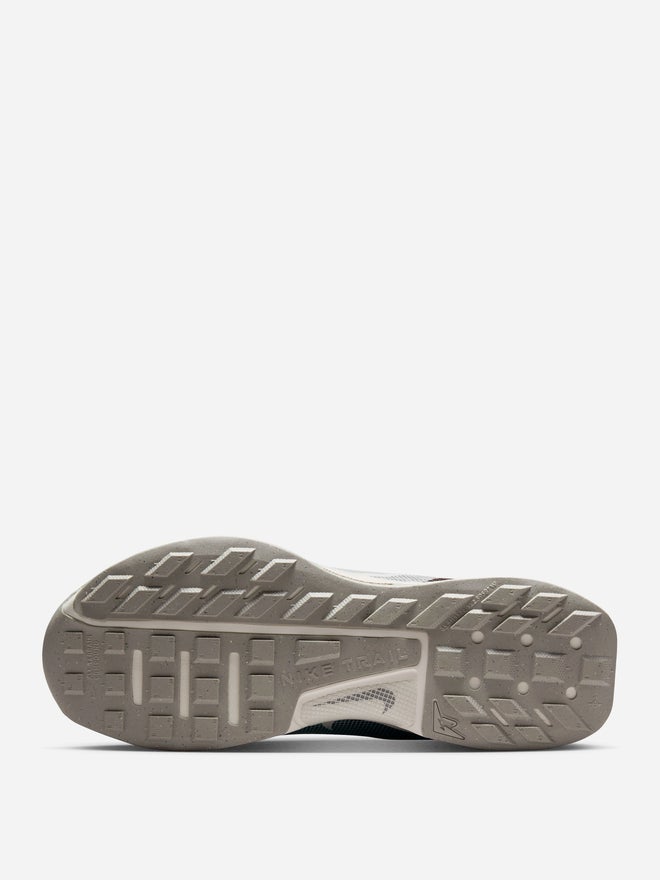 Nike سترة دراجة نارية من ستايل بوردو ذات ملمس مميز - Image 2