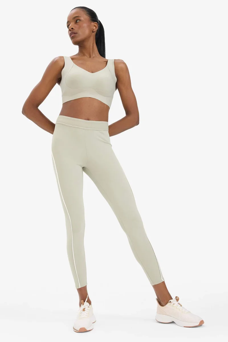 ديفاكتو DeFactoFit V Neck Heavy Fabric Sports Bra