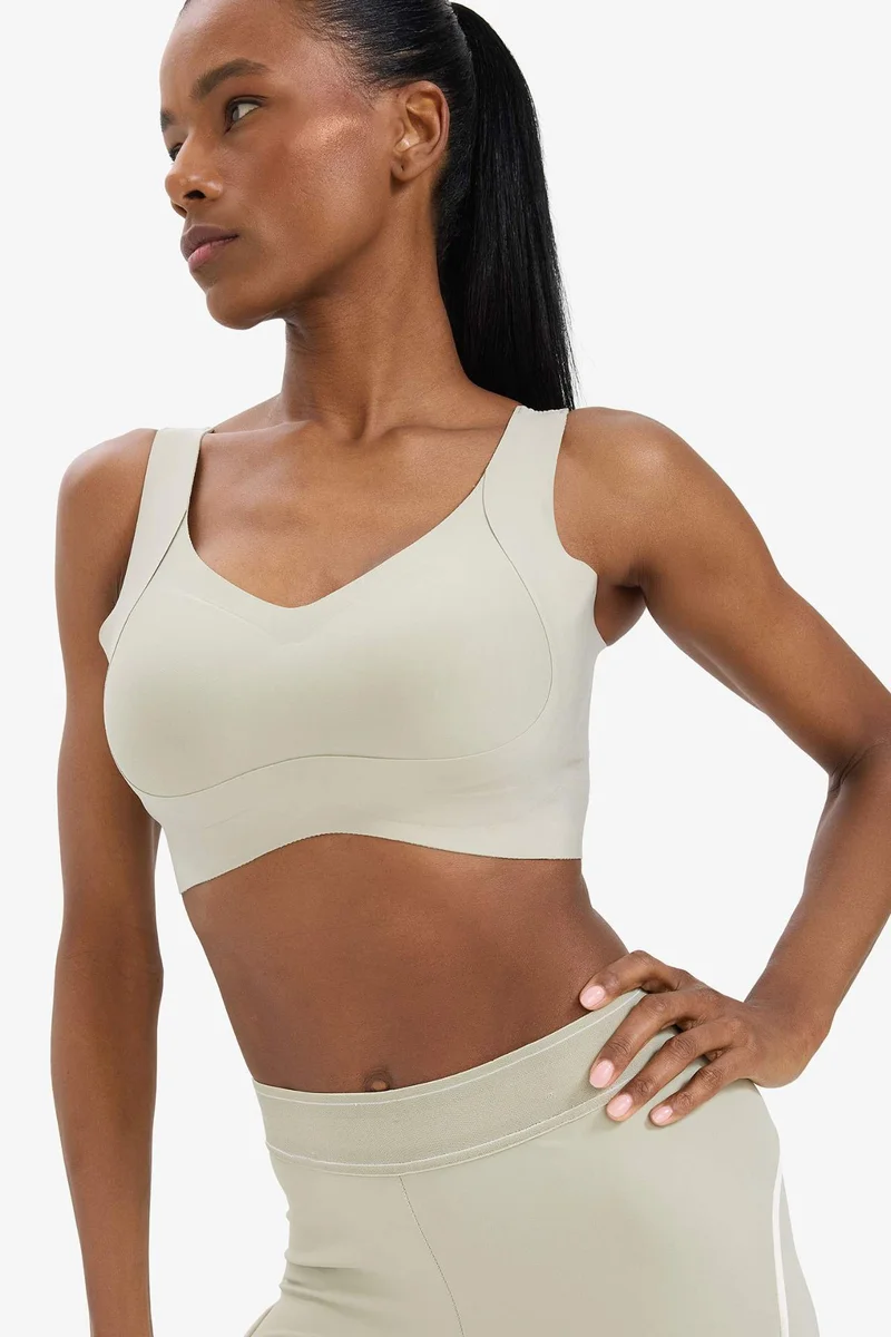 ديفاكتو DeFactoFit V Neck Heavy Fabric Sports Bra