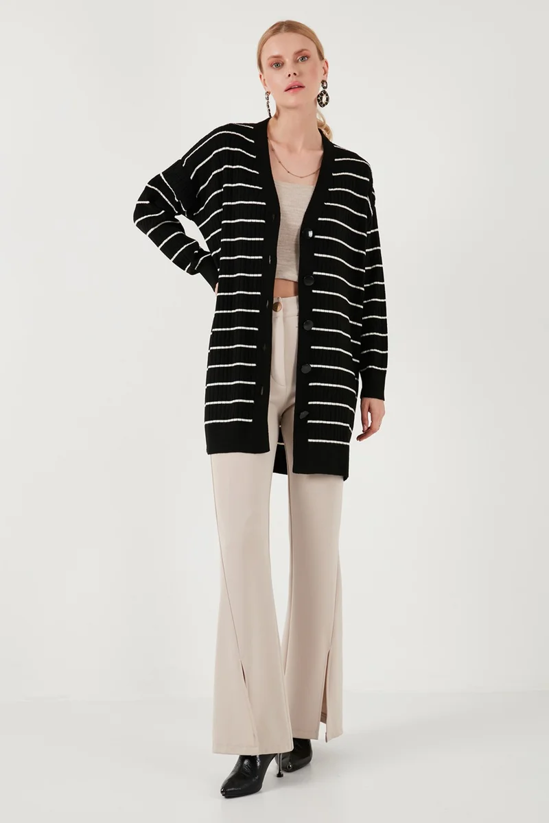 ليلا V Neck Buttoned Knitted Cardigan Women's Cardigan 4616137