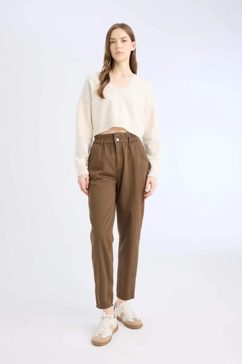 ديفاكتو Paperbag Elastic Waist Ankle Length Jeans