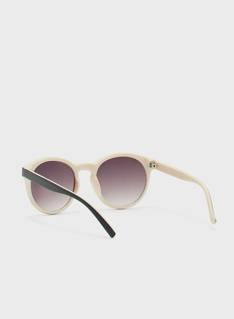 NEW LOOK Pippa Prep Backspray Sunglasses