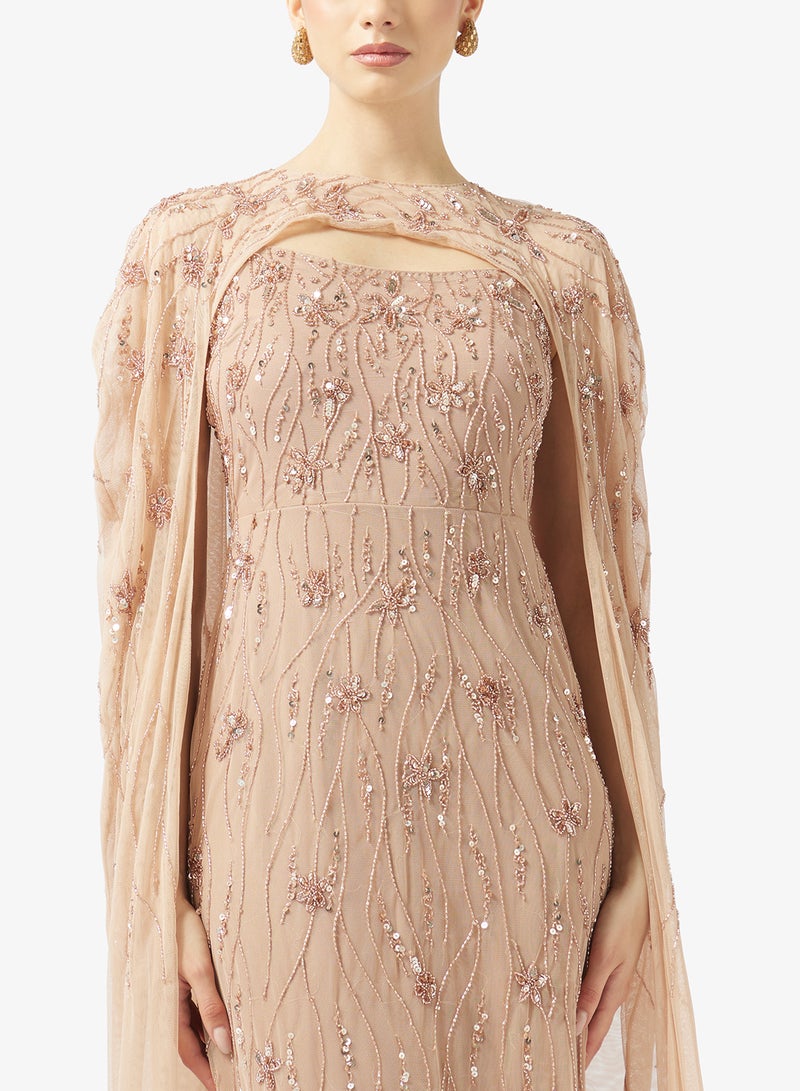 بيوت فستان ماكسي بأكمام كاب مزينة - Image 4