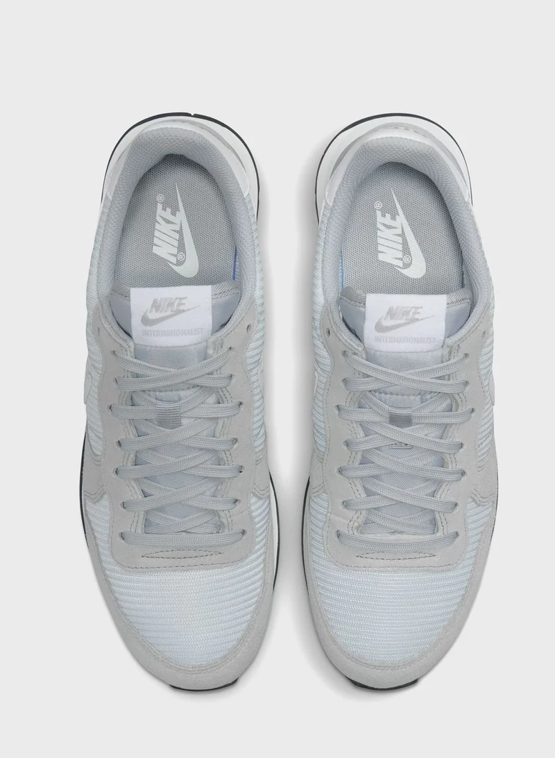 Nike Internationalist