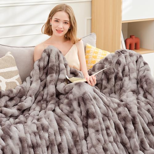 VFROO Ultra Soft Luxury Faux Fur Throw Blanket for Counch,Fuzzy Fluffy Plush Warm Cozy Elegant Wrinkled Blanket for Sofa Bedroom Living Room,（50"x60",Tie-dye Taupe） - Image 5