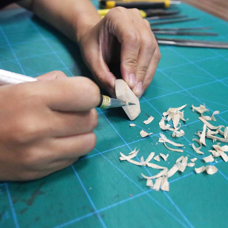 XW Hobby Knife Set- 45mm SKS-7 Rotary Cutter and Precision Knife for Art, Quilting and Crafting,12 Bonus Blades - Image 5