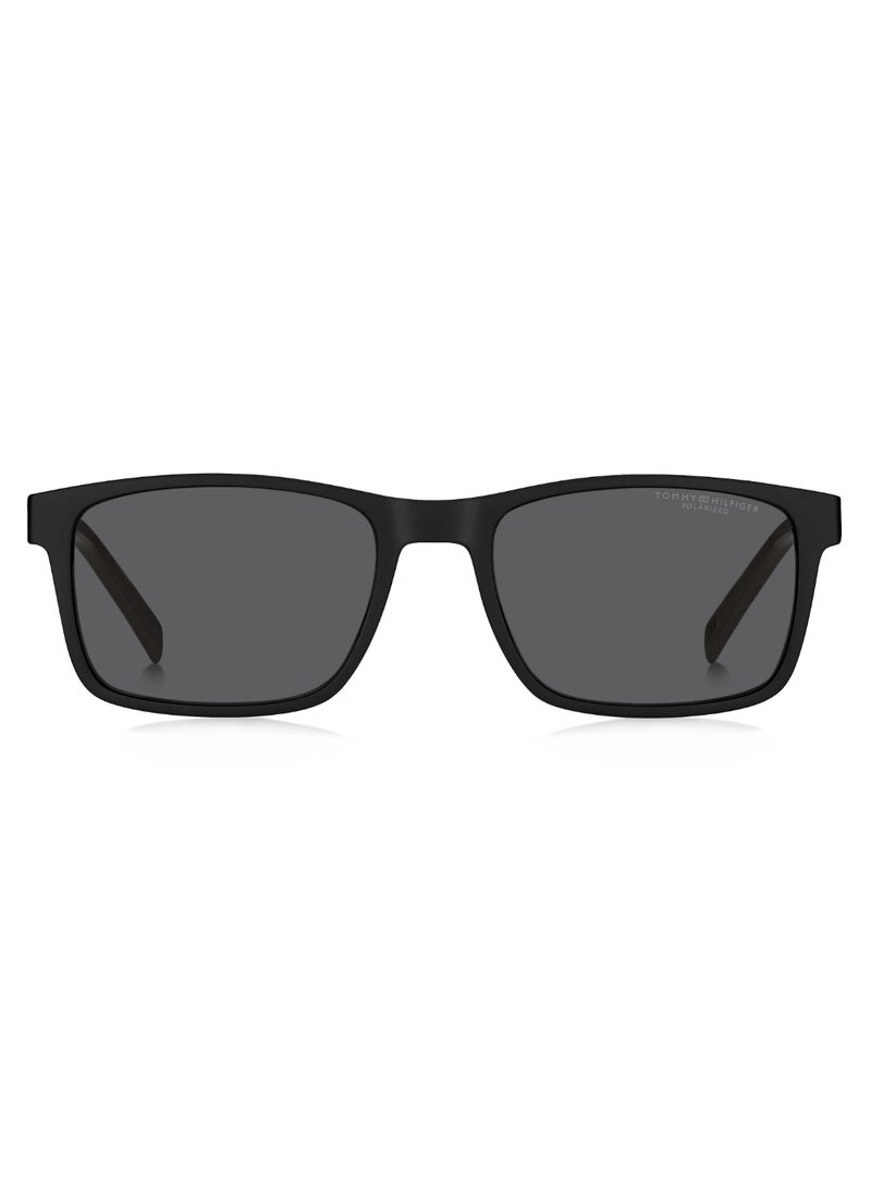 TOMMY HILFIGER Men's Polarized Rectangular Shape  Sunglasses TH 2089/S GREY 41 - Lens Size: 40.5 Mm - Mtt Black - Image 3